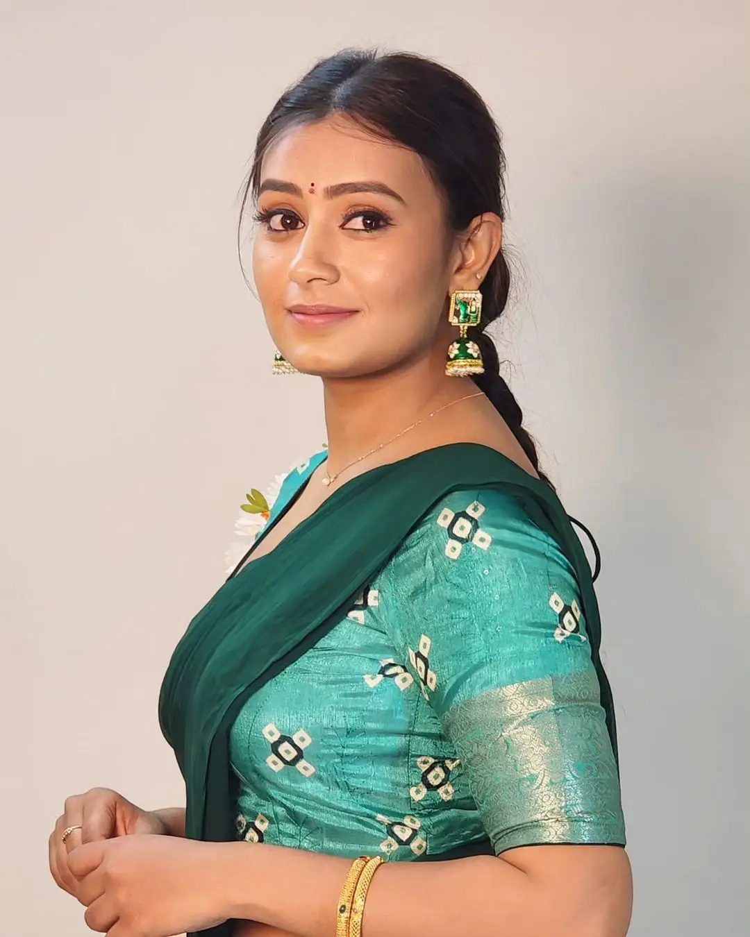 Telugu TV Actress Deepa Jagadeesh In Green Lehenga Choli